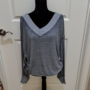 We The Free FREE PEOPLE Gray SHEER vneck Crop Top